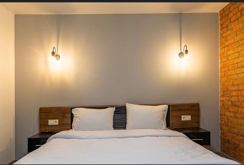 Imperial Hotel 布克维 外观 照片