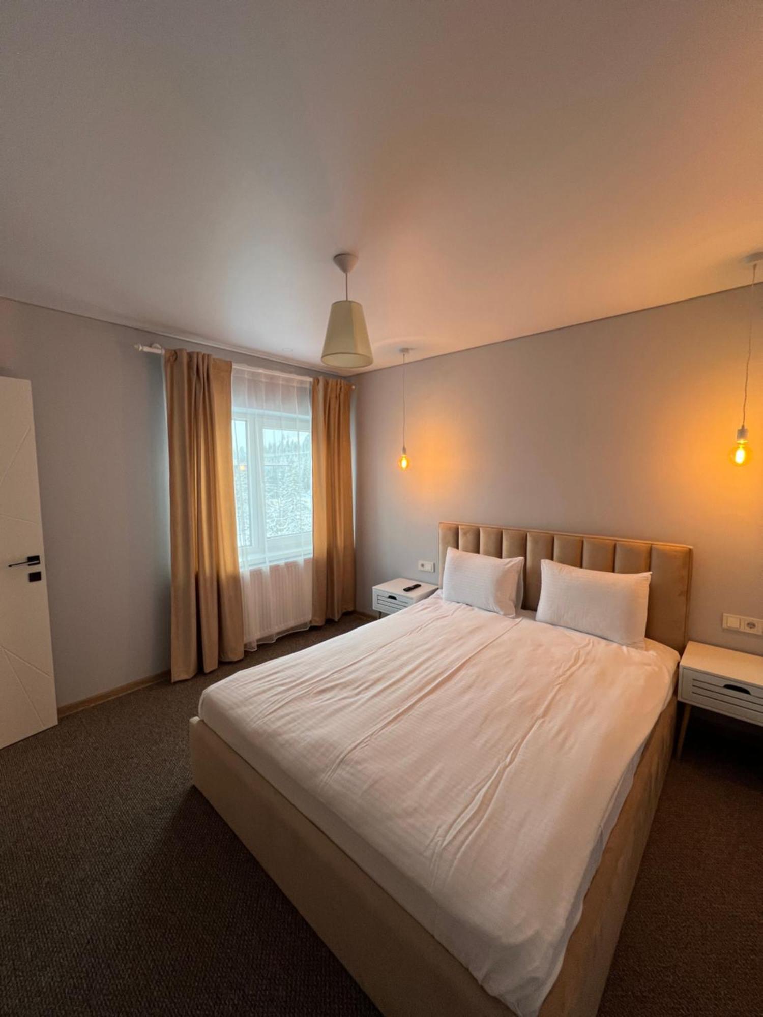 Imperial Hotel 布克维 外观 照片