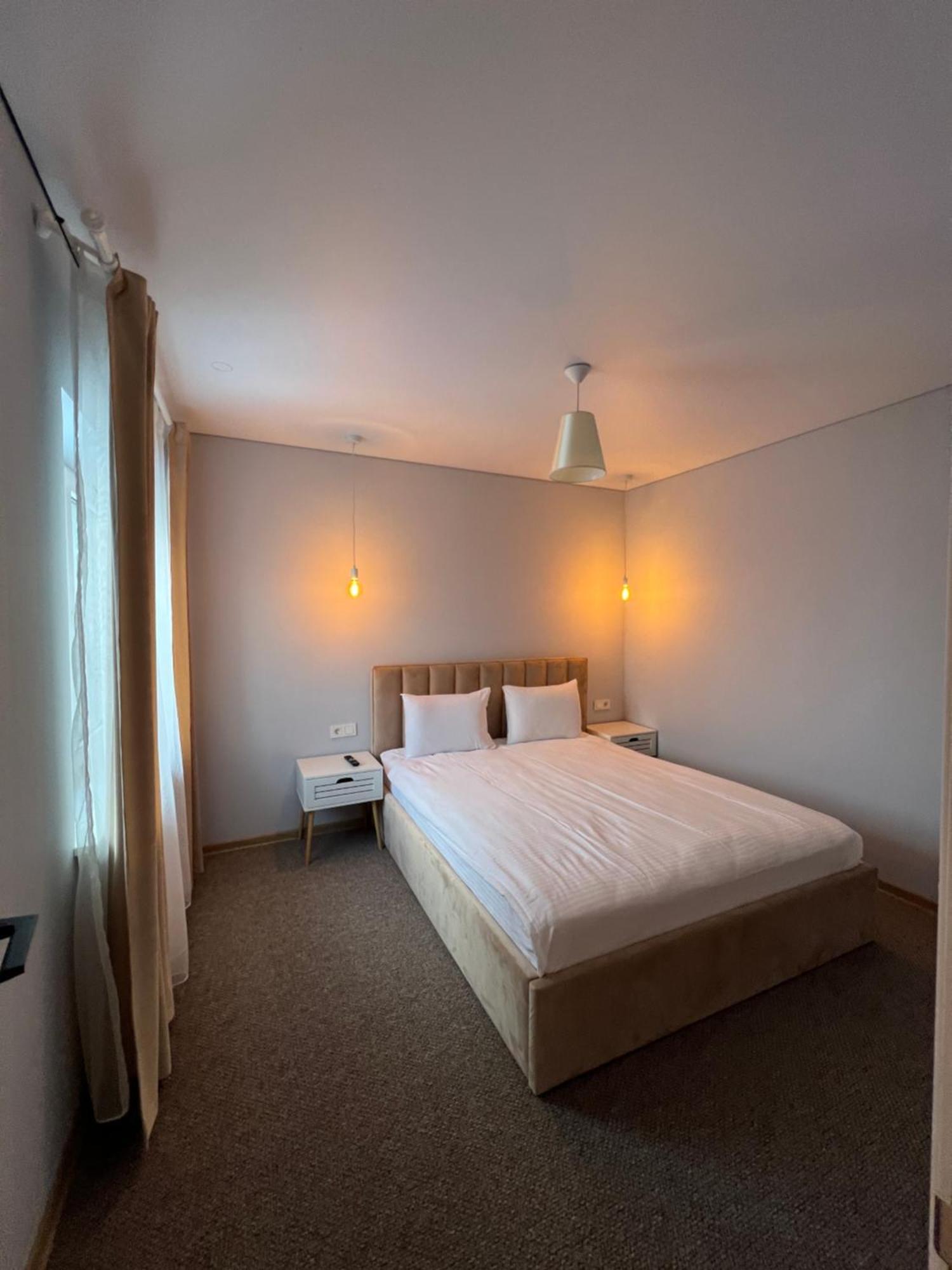 Imperial Hotel 布克维 外观 照片